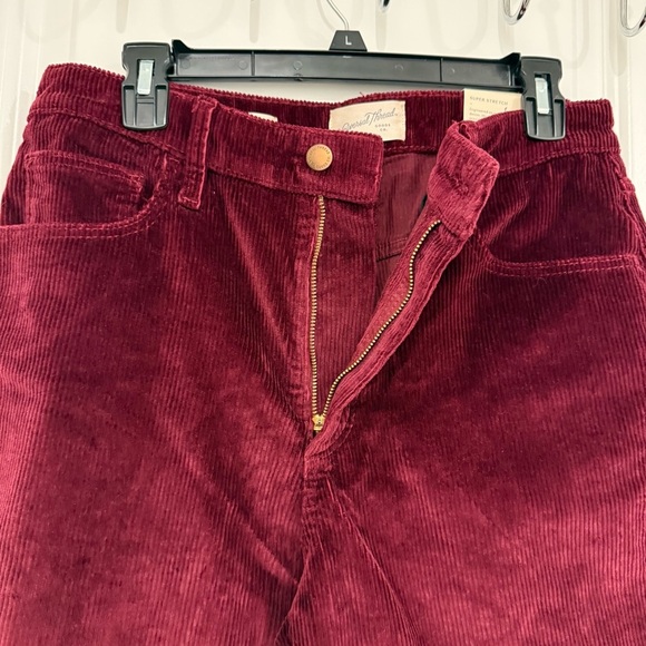 Universal Thread Burgundy Corduroy Pants High Rise Ankle Bootcut Size 10 Retro - Picture 7 of 8